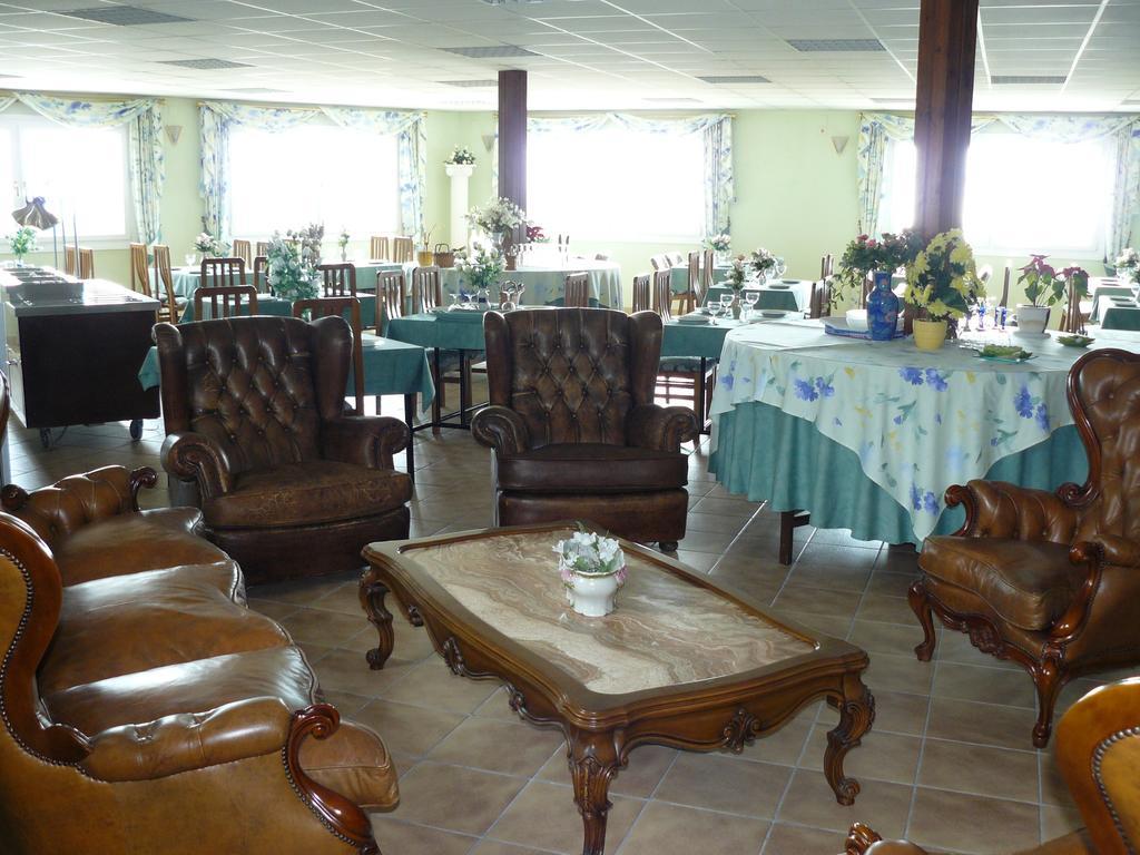 הוספיטלט דה ל'אינפנט Hotel Villaclara מראה חיצוני תמונה